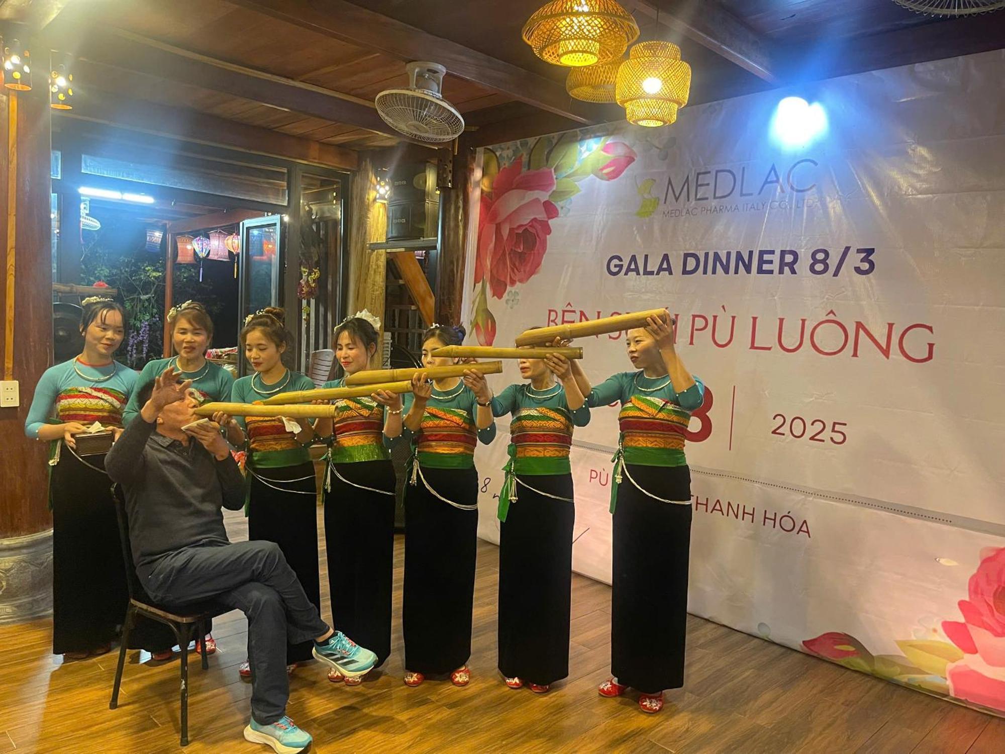 Pu Luong Sala Homestay Huong Ba Thuoc Eksteriør bilde